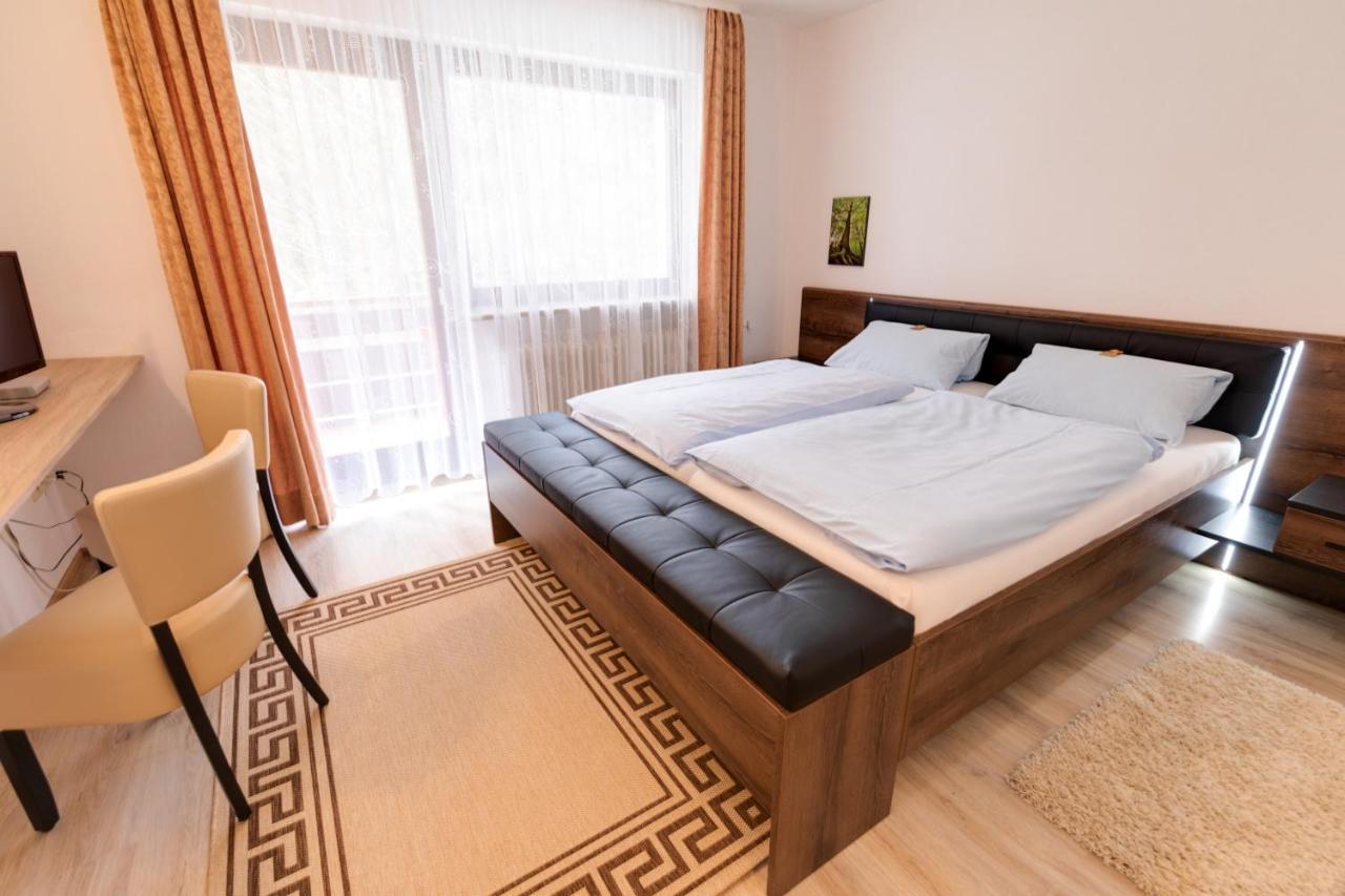Hotel Pension Bluechersruh Бад Бернек им Фихтелгебирге Екстериор снимка