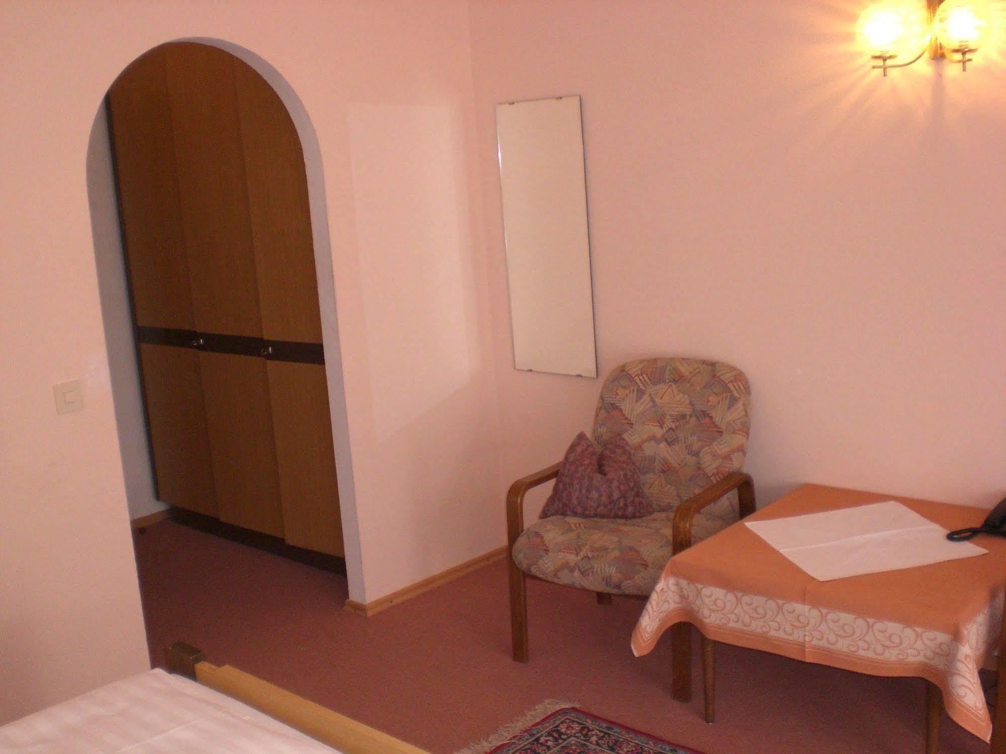 Hotel Pension Bluechersruh Бад Бернек им Фихтелгебирге Екстериор снимка