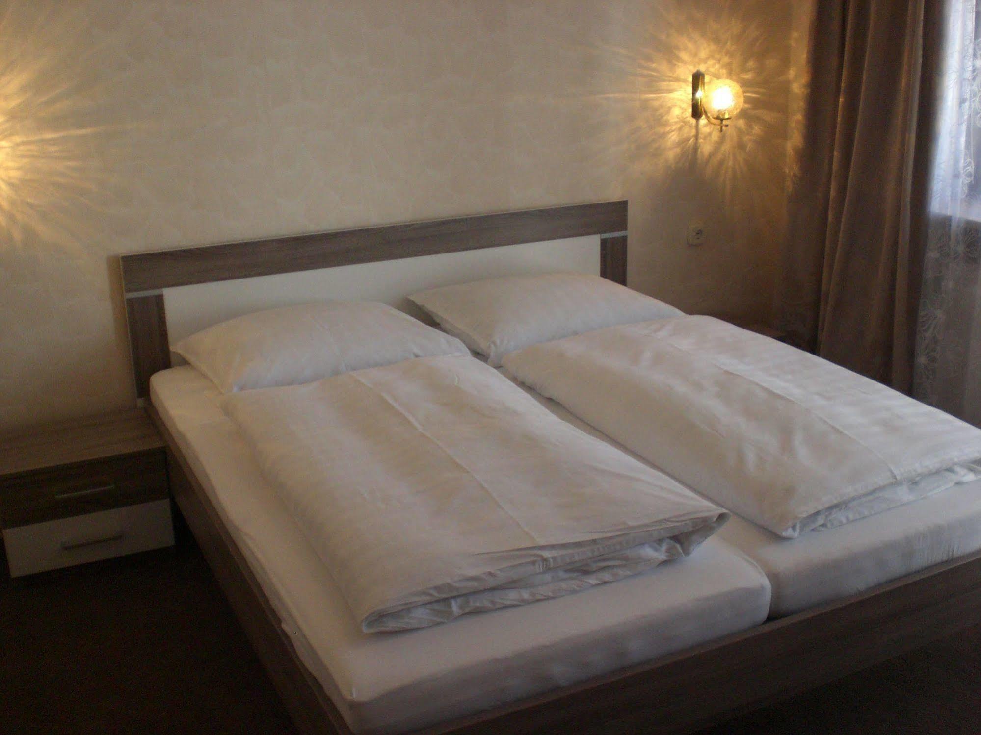 Hotel Pension Bluechersruh Бад Бернек им Фихтелгебирге Екстериор снимка